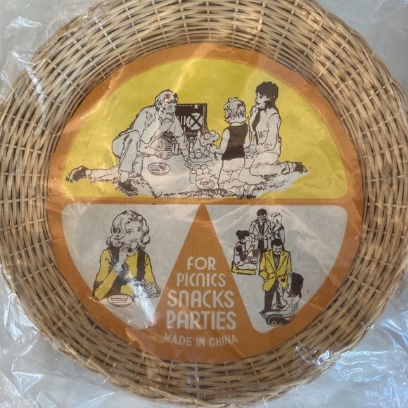 8 Vintage Boho Wicker Rattan Bamboo Paper Plate Holder Camping Picnic Party NOS - Picture 2 of 7